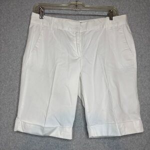 Ann Taylor Women’s White Shorts Size 4‎ Petite